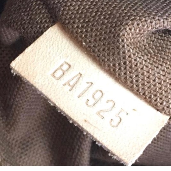 Louis Vuitton Alma Pm bag great shape - Picture 5 of 15